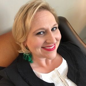 Meet your Posher, Carla